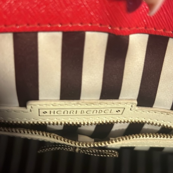 Henri Bendel 5th Ave satchel - Picture 4 of 8